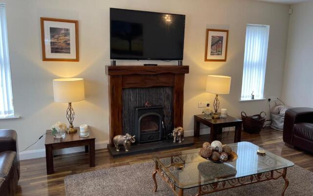 The Grange, Portrush Sleeps 13 6 bedrooms