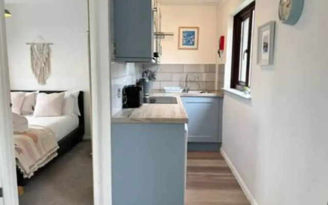 Kenegie- HMH Kenegie View Bright Cheerful 2 bed