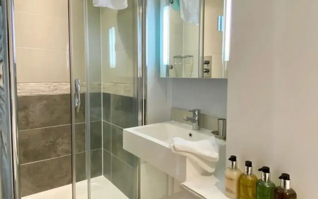 Your Space Apartments - Jubilee House