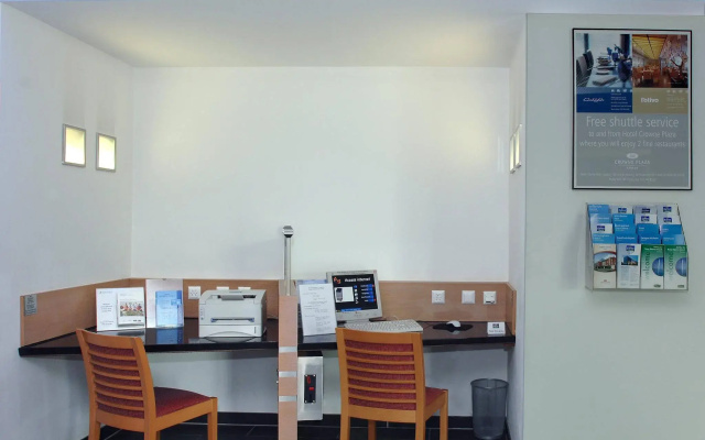 Holiday Inn Express Geneva Airport by IHG
