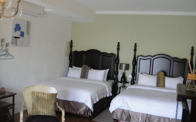 Desire and Satisfaction Bed and Breakfast