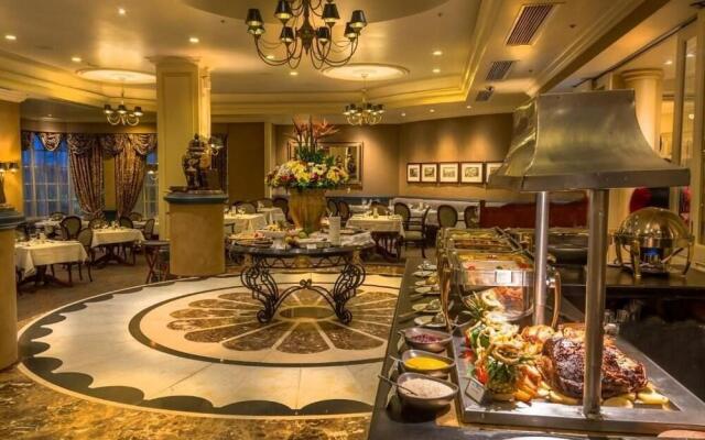 Graceland Hotel & Casino Country Club