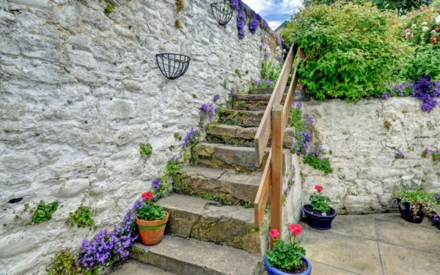 Holiday Home Apple Tree Cottage