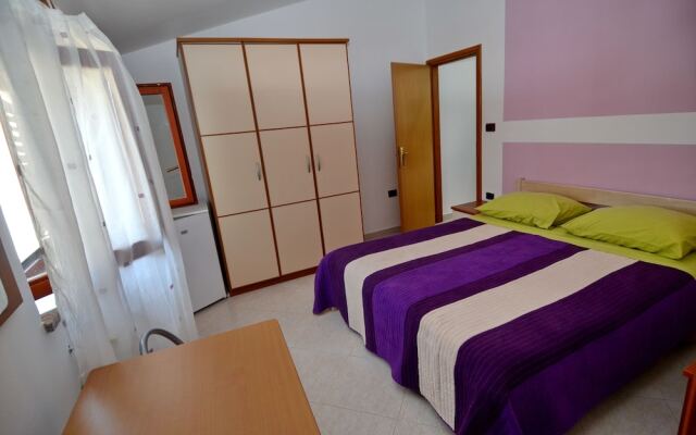 Mon Perin Castrum - Rooms Dado