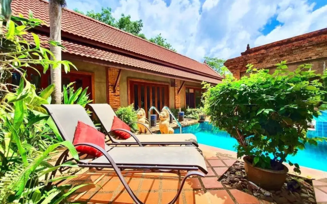 Balinese Pool Villa in Rawai