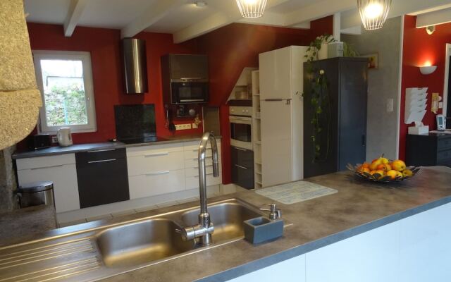 Maison en pierre, entre Terre & Mer, proche de Roscoff