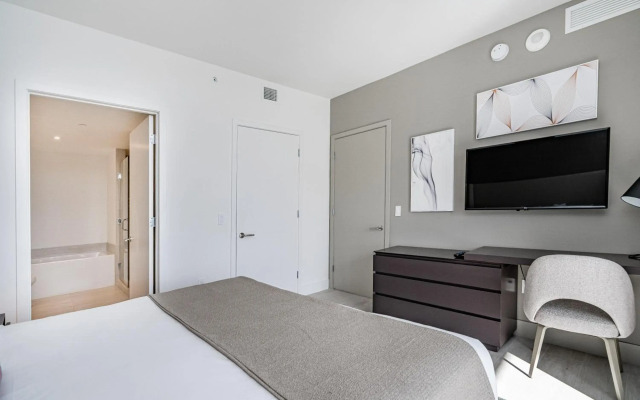 HYDE Beach House Resort Rental