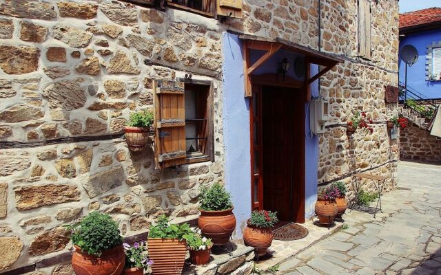 Aristotelis Traditional Guest House