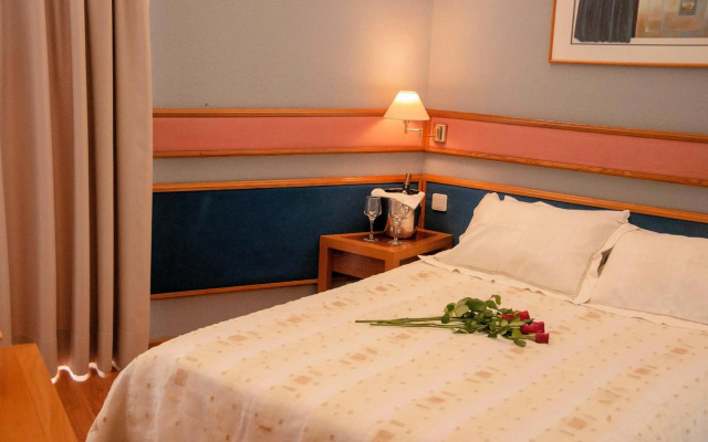 Samaras Hotel