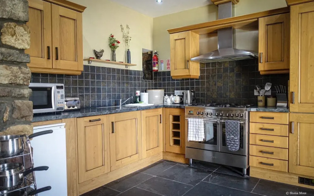 Rhiwddu Barns - Brecon Beacons National Park