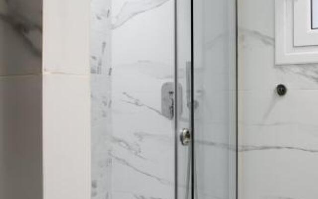 Glyfada Gallery Apartment