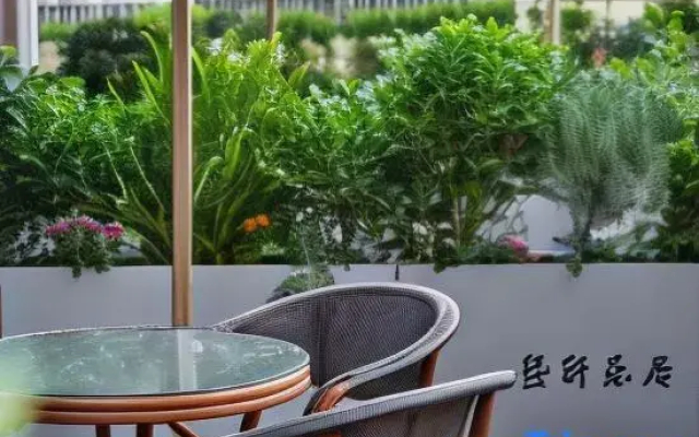 Jixuan Leju