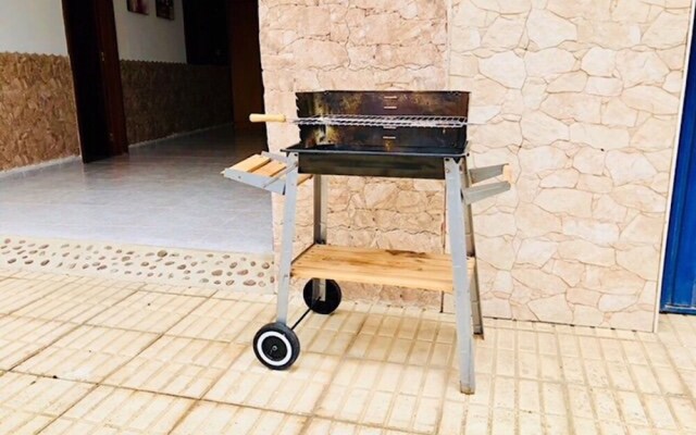 Apartment Oleada With sea Views and Wifi on the Seafront in Caleta de Caballo