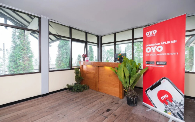 Intan Bromo Homestay by OYO Rooms