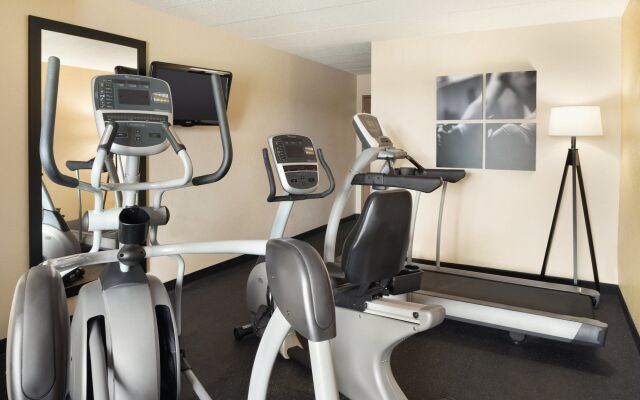 Quality Inn & Suites Alexandria