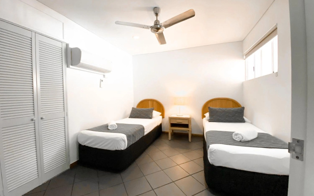 Beach Terraces- Port Douglas – Guest Rooms – Port Douglas