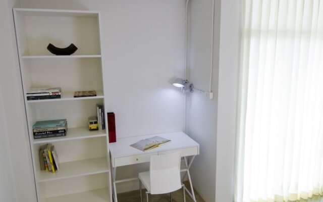 212 Serviced Apartment