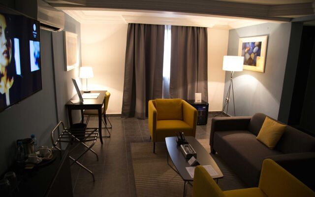 Hotel Semiramis City center