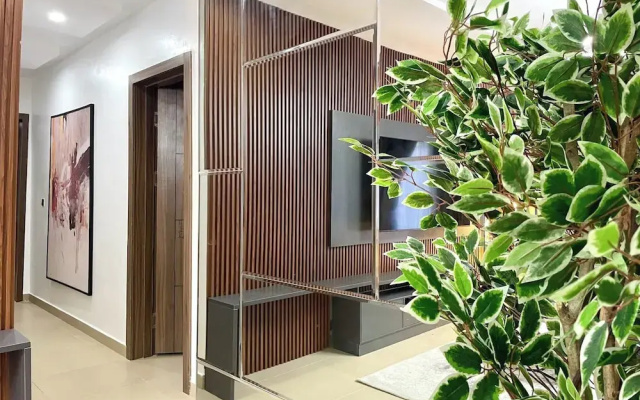 Reign Luxury Apartment
