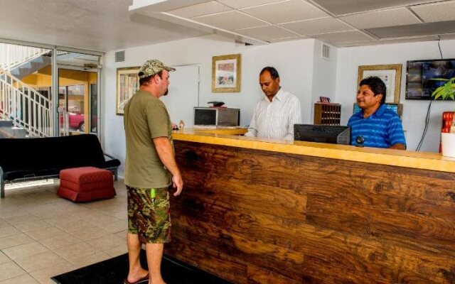 Lakeview Motel