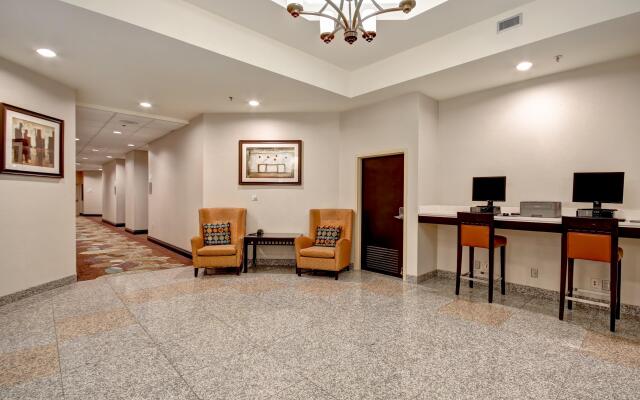 Holiday Inn & Suites Windsor Ambassador Bridge by IHG