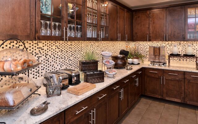 Homewood Suites by Hilton Cincinnati Mason