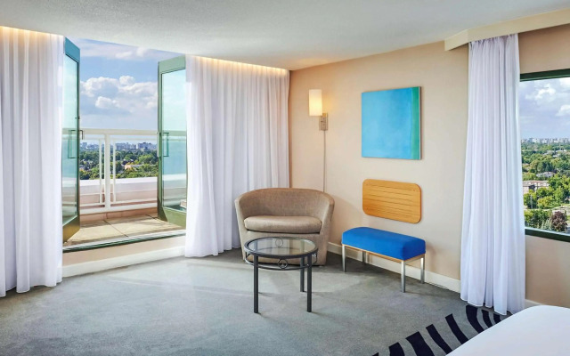 Novotel Toronto North York