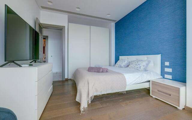 Super Luxury Apartment in Tigne Point, Amazing Ocean Views