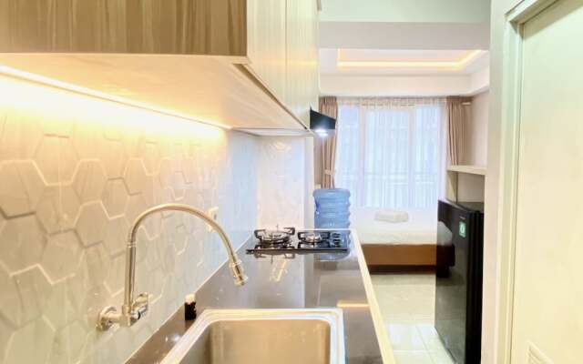 Homey Studio Room At Grand Asia Afrika Apartment
