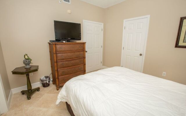 Oceania 407 3 Bedroom Condo by RedAwning