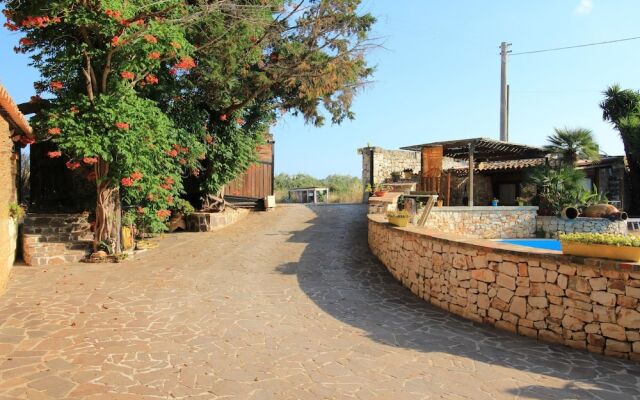 Merlo Trullo con Piscina