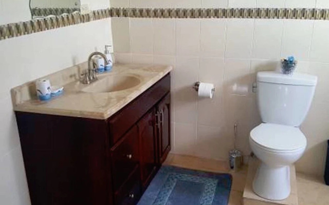 Runaway Bay Gem Villa