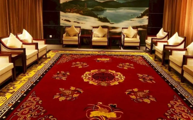Tianmu Huihuang Hot Spring Holiday Hotel