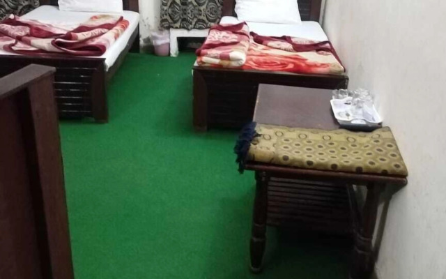 Al-Azam Hotel & Restaurant