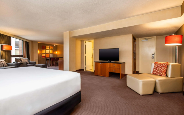 Hyatt Regency Chicago