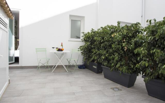 Lemon & Tropycal Apartment