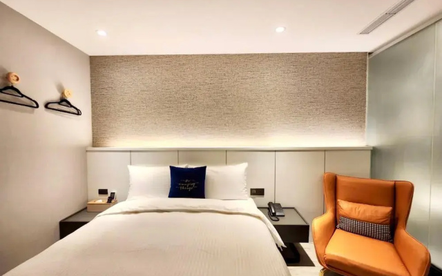 Fun Stay Inn Ximen