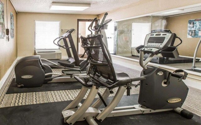 Suburban Studios Hotel Kingsland Near I-95