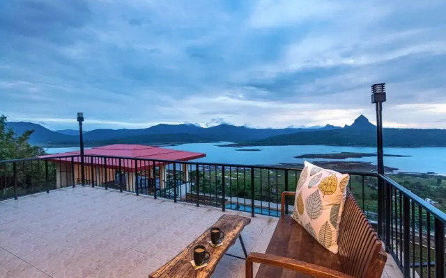 SaffronStays Blue Infinitum, Pawna