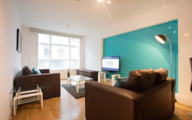 Rest & Recharge Regents CT 1Bed Sleeps 4