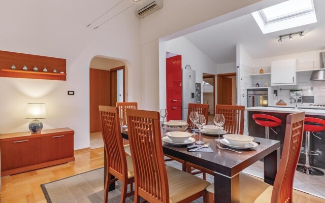 Nice Home in Volme With Wifi and 3 Bedrooms