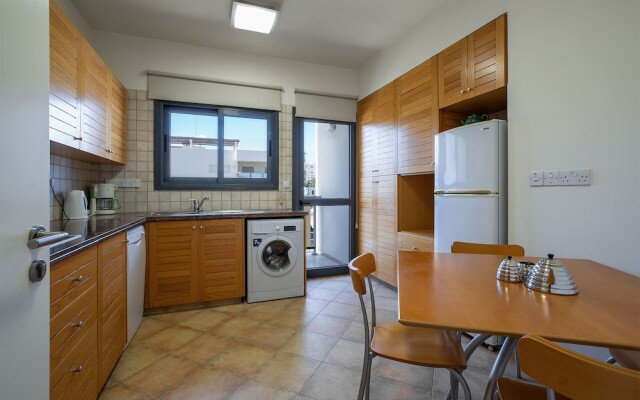 Sunny Apartments