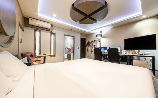Suwon Rose Hotel