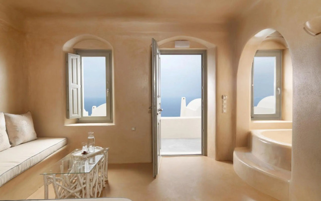 Dome Santorini Resort & Spa