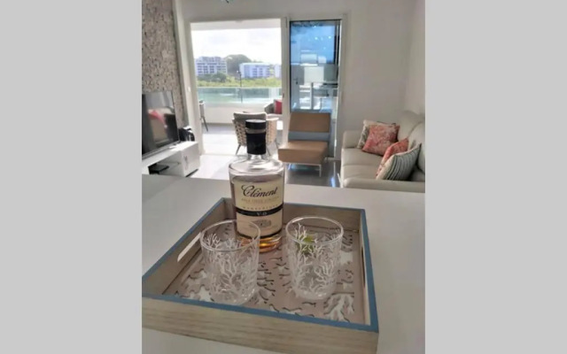 Appartement neuf vue Marina étang Z'abricot FDF