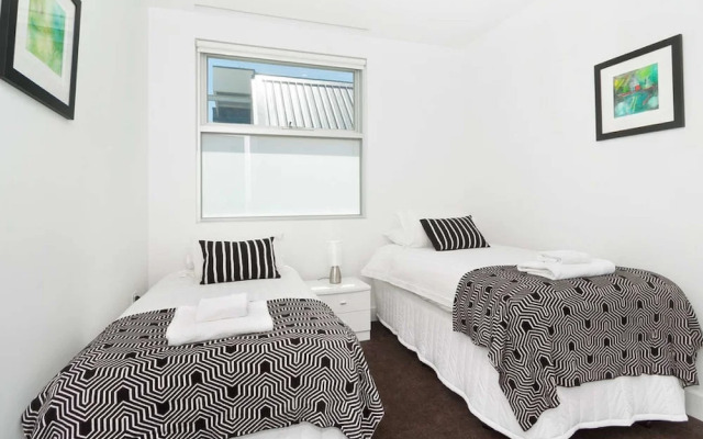 Apartment on Broadway