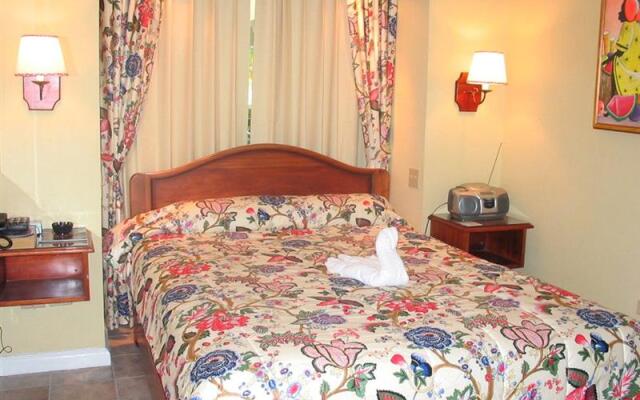 Hotel Breezes Trelawny Resort & Spa