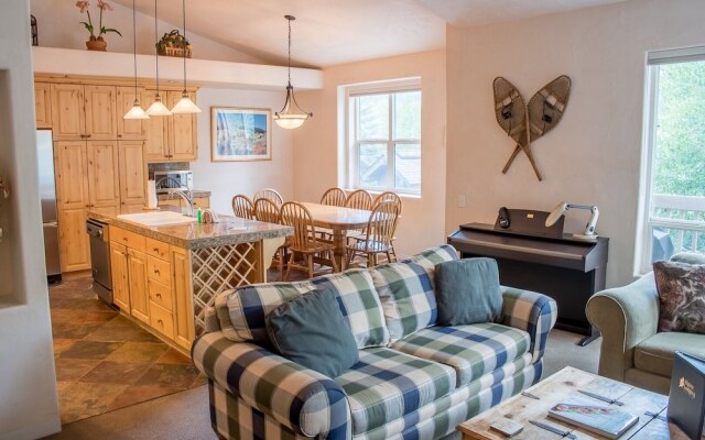 River Ridge 20 - 4 Br Condo