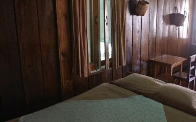 Golden Lily Guest House