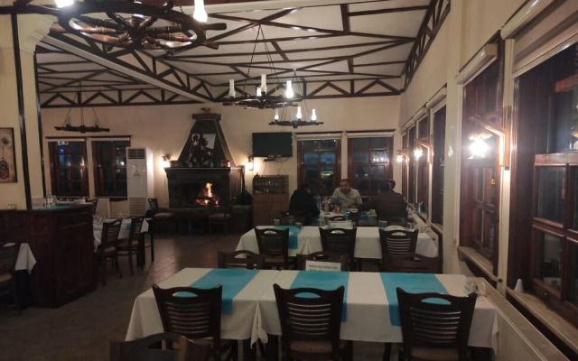 Gardenya Hotel